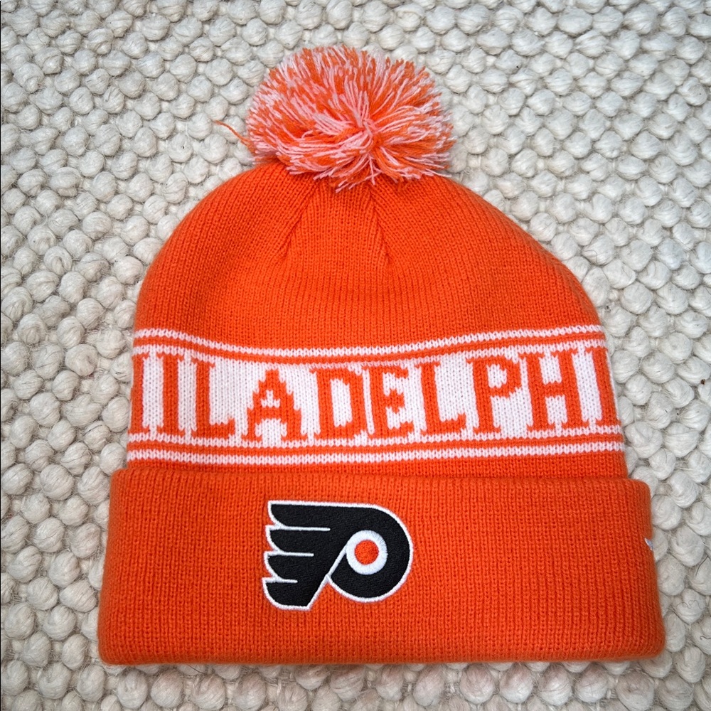 Philadelphia Flyers NHL Vintage Fanatics Beanie Hat Pom Pom